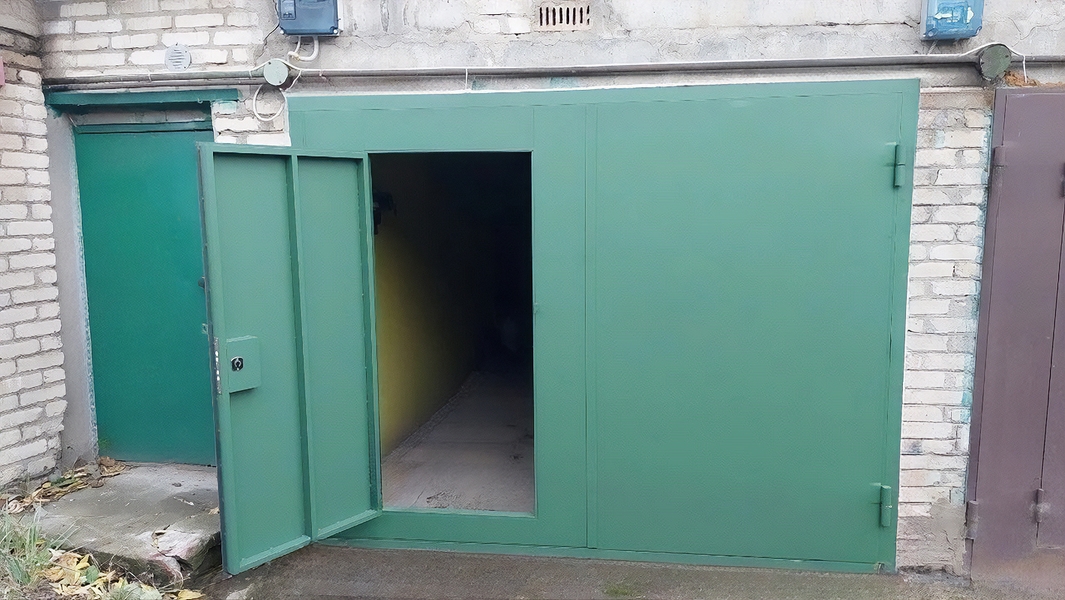 Ворота зеленого цвета Ворота зеленого цвета